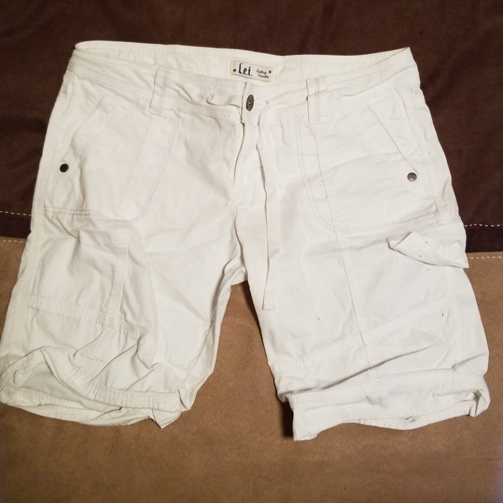 Lei shorts
